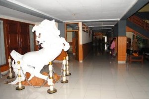 Gedung DPRD lengang